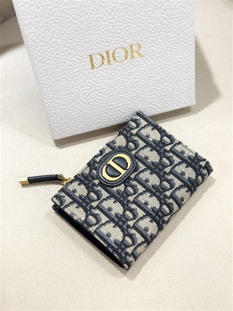 safilo dior montaigne 25|30 Montaigne Dahlia Wallet Gold.